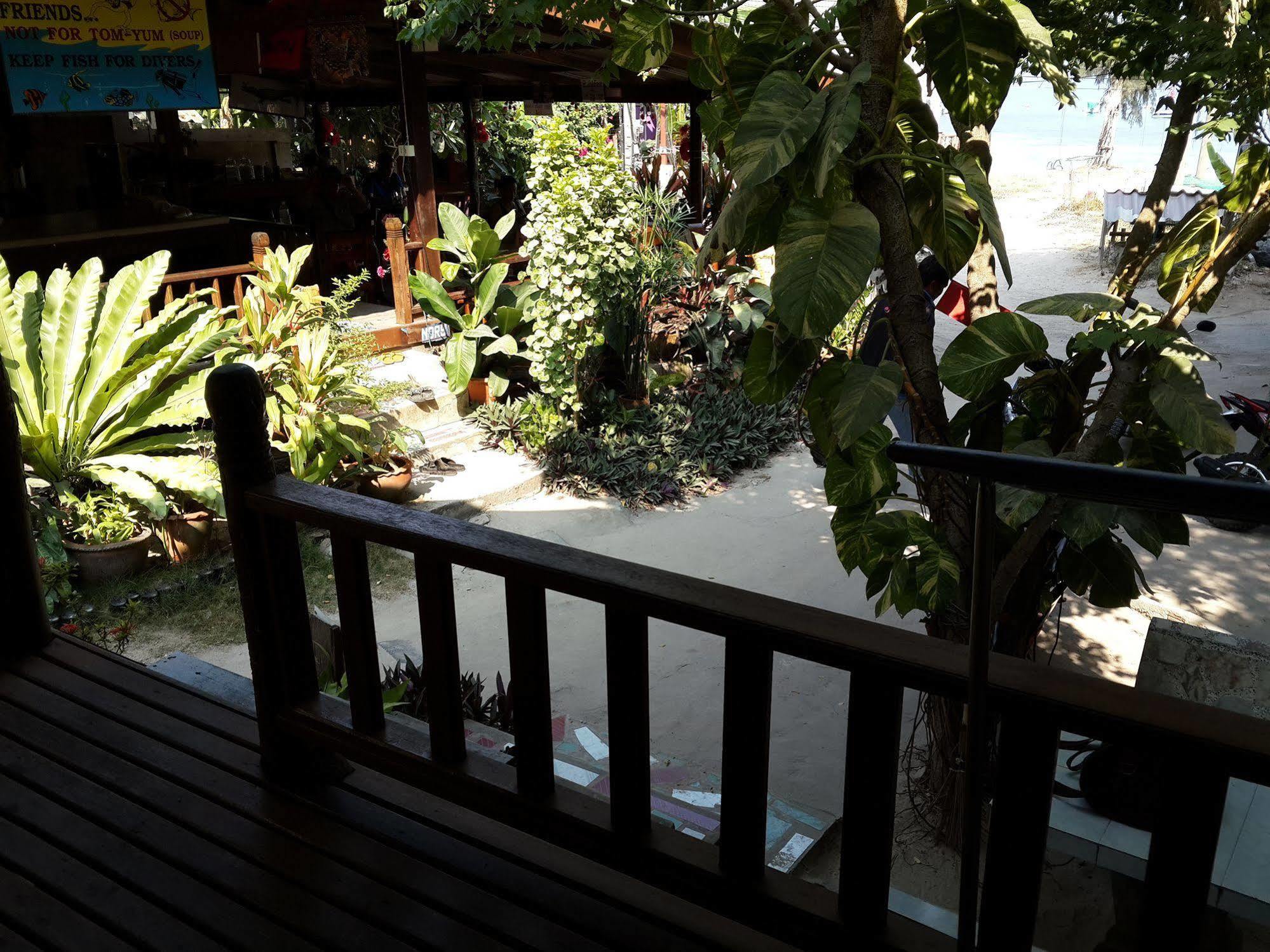 Save Bungalows Ko Tao Exterior photo